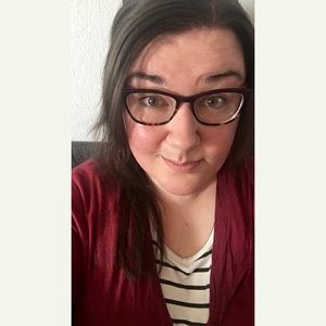 Meet your Posher, Ashley